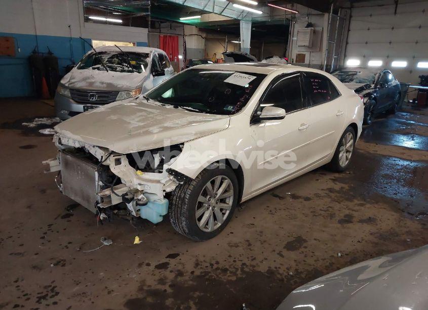 Photo 2 of 2013 Chevrolet Malibu 2LT (VIN 1G11E5SA5DF174750)