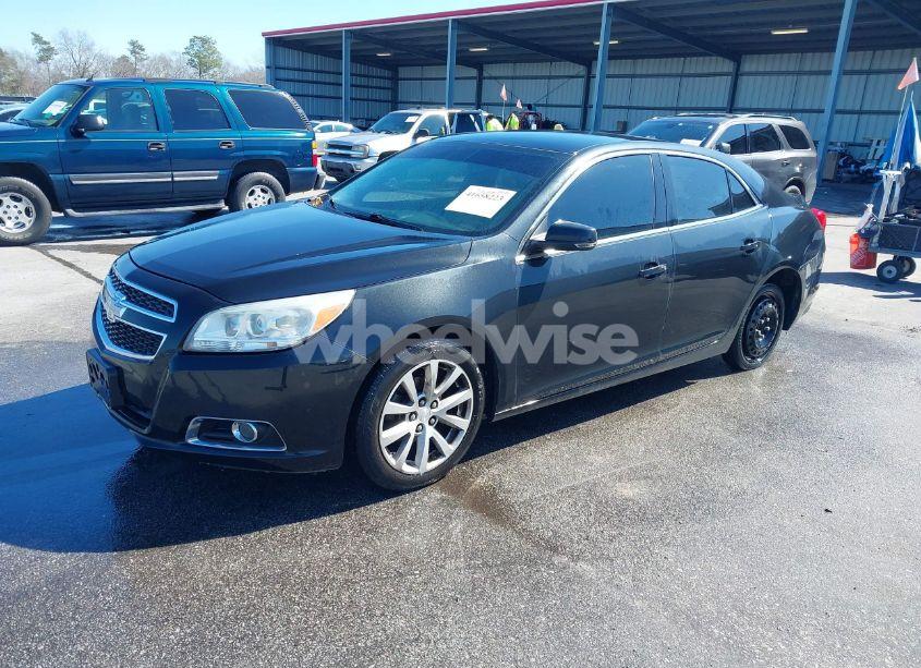 Photo 2 of 2013 Chevrolet Malibu 2LT (VIN 1G11E5SA5DF268224)