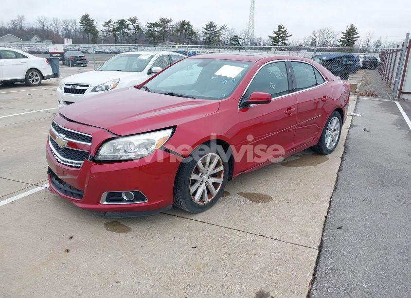 Photo 2 of 2013 Chevrolet Malibu 2LT (VIN 1G11E5SA5DF281443)