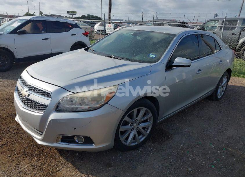Photo 2 of 2013 Chevrolet Malibu 2LT (VIN 1G11E5SA5DF311301)