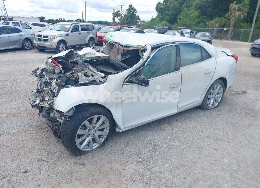 Photo 2 of 2013 Chevrolet Malibu 2LT (VIN 1G11E5SA6DF328477)