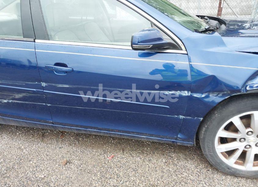 Photo 20 of 2013 Chevrolet Malibu 2LT (VIN 1G11E5SA7DU140756)