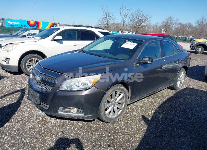 Photo 2 of 2013 Chevrolet Malibu 2LT (VIN 1G11E5SA9DF244329)