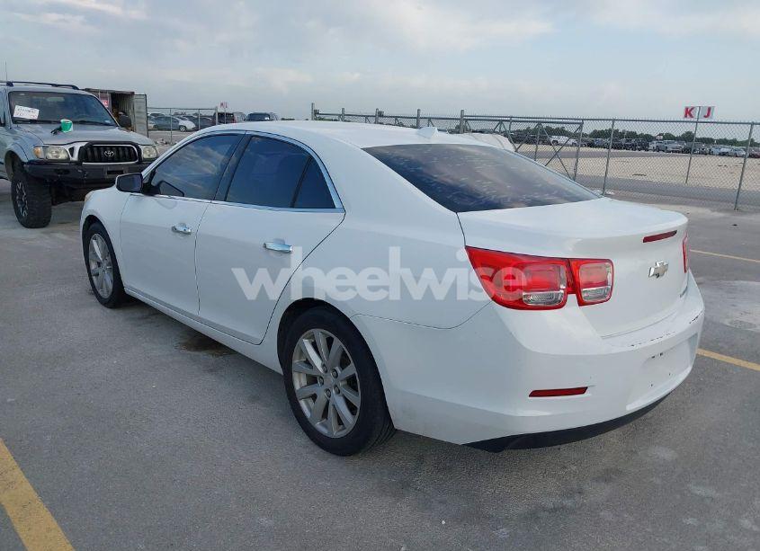 Photo 3 of 2013 Chevrolet Malibu 2LT (VIN 1G11E5SA9DF257338)