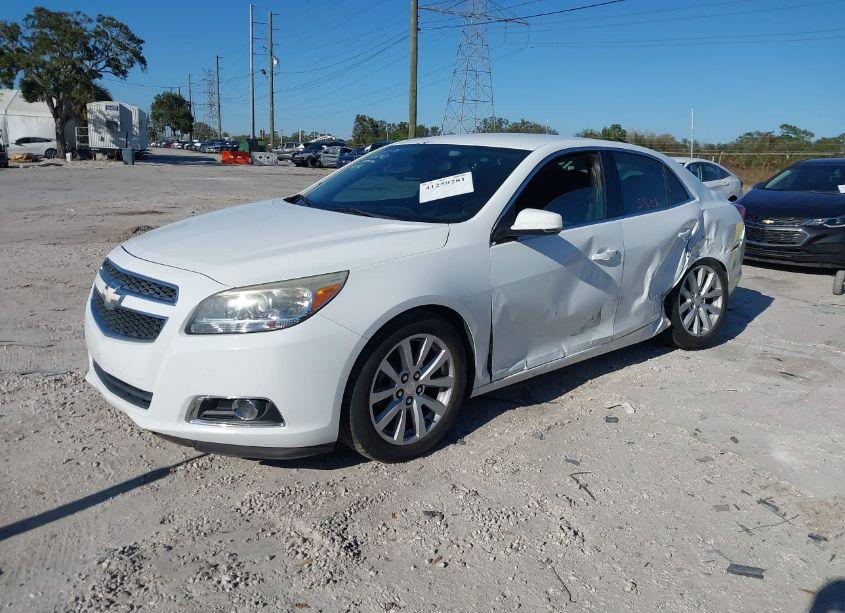 Photo 2 of 2013 Chevrolet Malibu 2LT (VIN 1G11E5SA9DF306814)