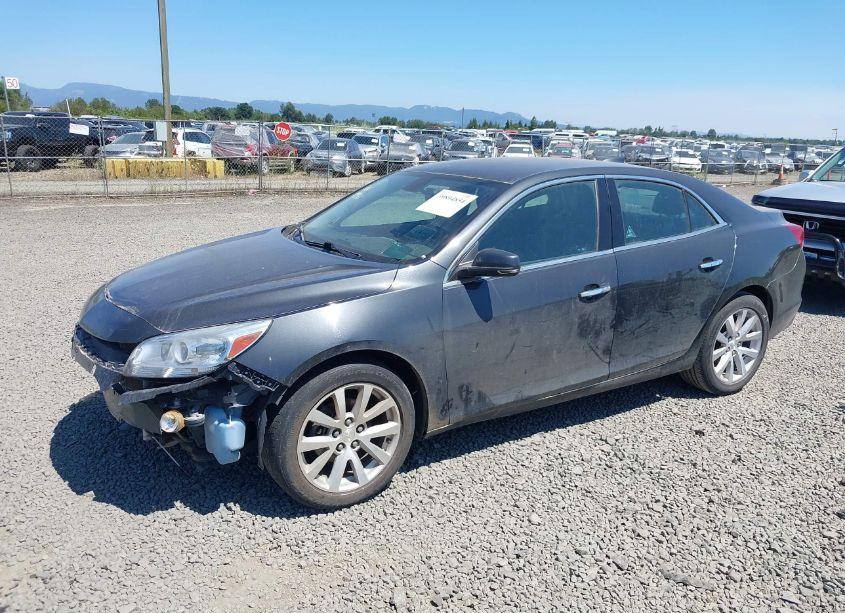 Photo 2 of 2016 Chevrolet Malibu LIMITED LTZ (VIN 1G11E5SAXGU144711)