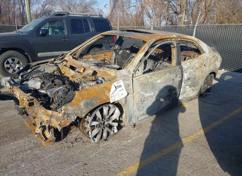 Photo 2 of 2015 Chevrolet Malibu 3LT (VIN 1G11E5SX8FF165077)