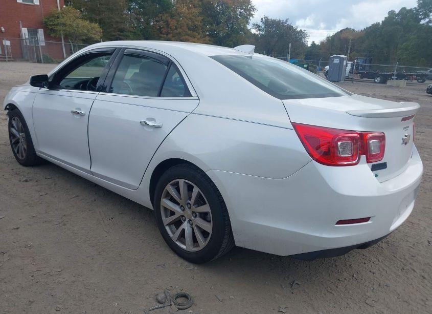Photo 3 of 2015 Chevrolet Malibu 1LZ (VIN 1G11F5SL3FF167913)