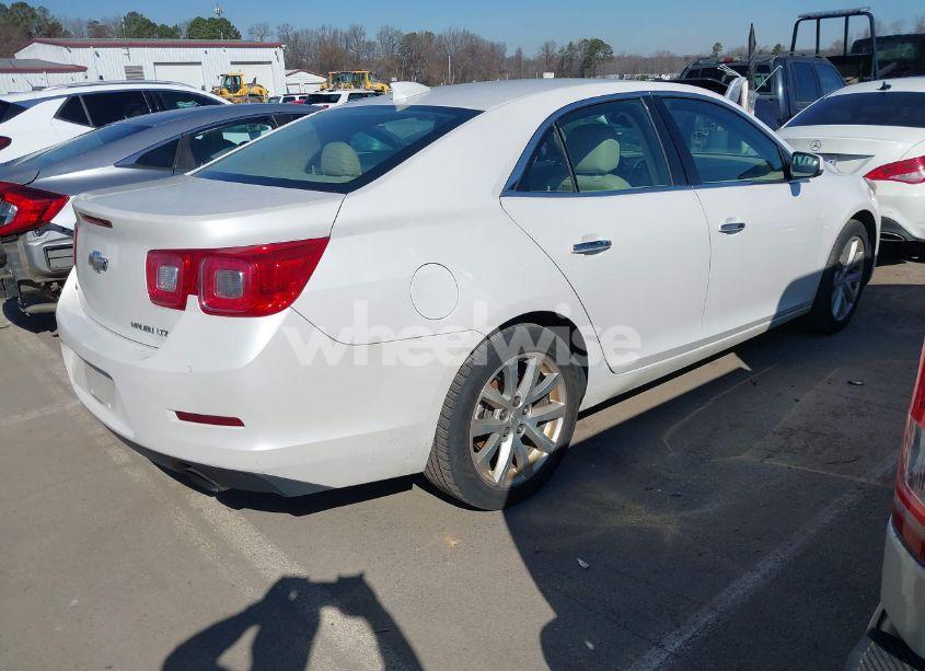 Photo 4 of 2015 Chevrolet Malibu 1LZ (VIN 1G11F5SL4FF185692)