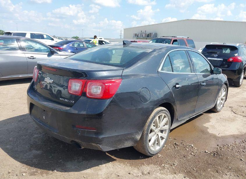 Photo 4 of 2015 Chevrolet Malibu 1LZ (VIN 1G11F5SL5FF152216)