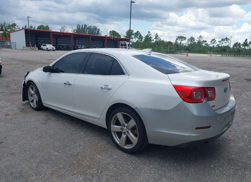 Photo 3 of 2015 Chevrolet Malibu 2LZ (VIN 1G11G5SX0FF313930)