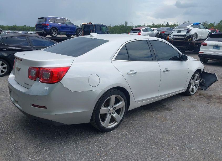 Photo 4 of 2015 Chevrolet Malibu 2LZ (VIN 1G11G5SX0FF313930)