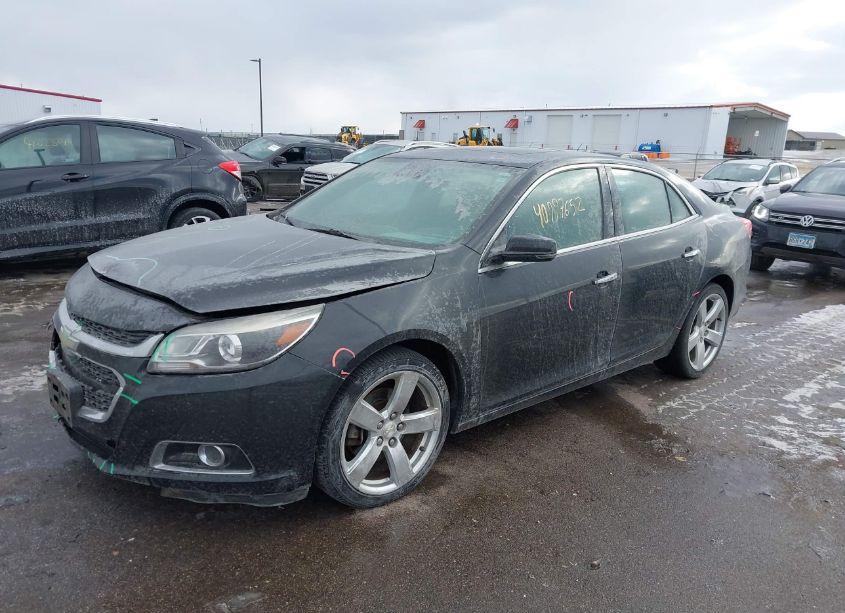 Photo 2 of 2015 Chevrolet Malibu 2LZ (VIN 1G11G5SX2FF124194)