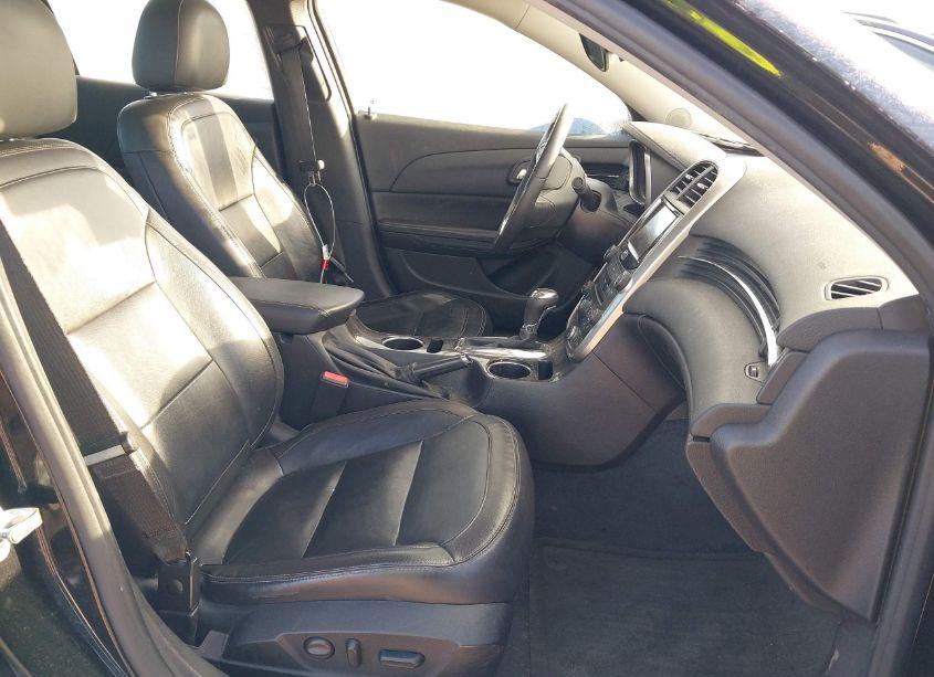 Photo 5 of 2015 Chevrolet Malibu 2LZ (VIN 1G11G5SX2FF124194)