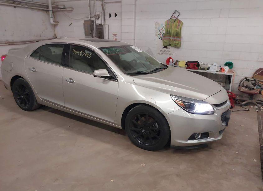 2015 Chevrolet Malibu 2LZ (VIN 1G11G5SX4FF106263) main photo