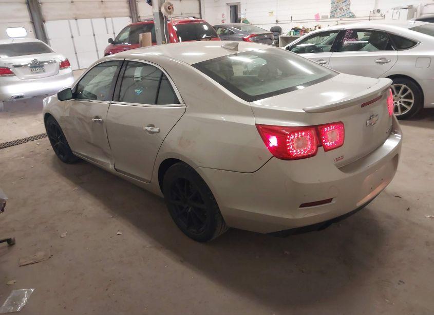 Photo 3 of 2015 Chevrolet Malibu 2LZ (VIN 1G11G5SX4FF106263)