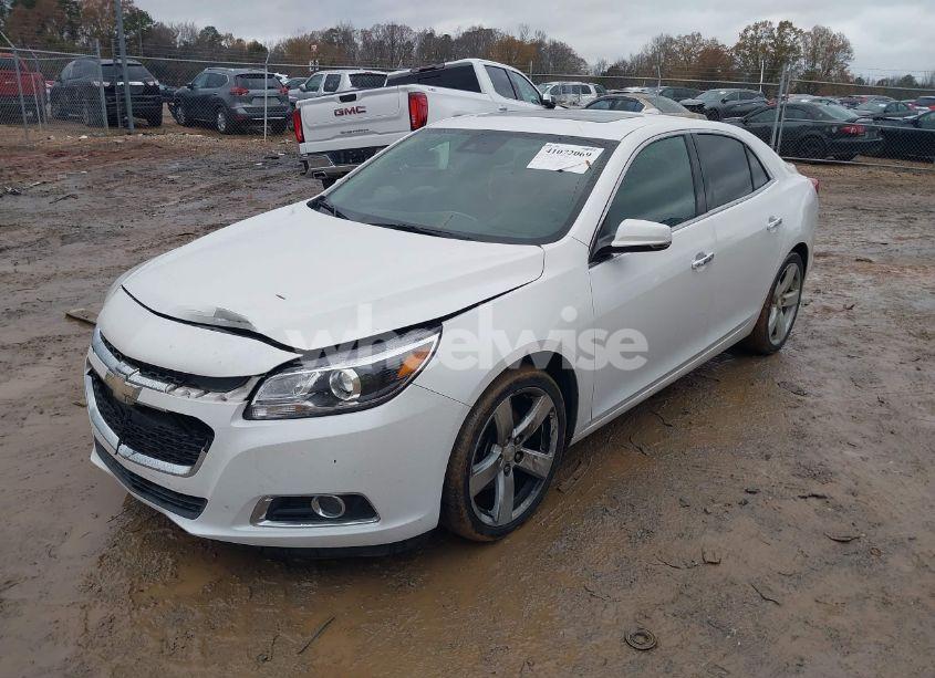 Photo 2 of 2015 Chevrolet Malibu 2LZ (VIN 1G11G5SX8FF178695)