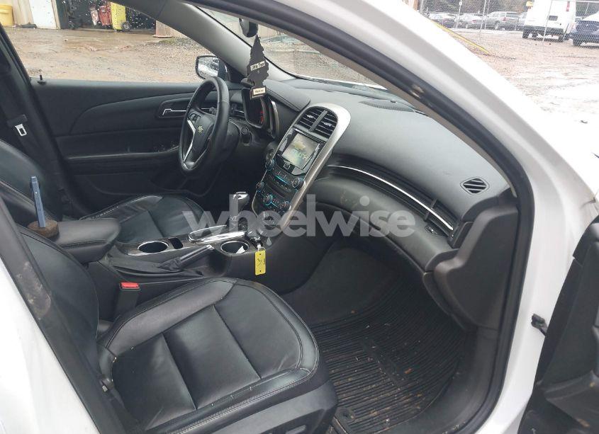 Photo 5 of 2015 Chevrolet Malibu 2LZ (VIN 1G11G5SX8FF178695)