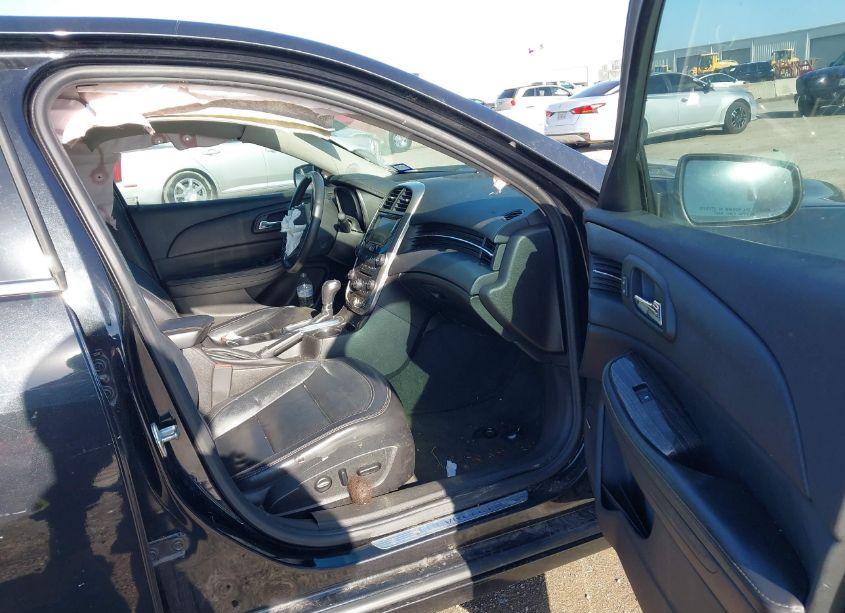 Photo 5 of 2015 Chevrolet Malibu 2LZ (VIN 1G11G5SX8FF196128)