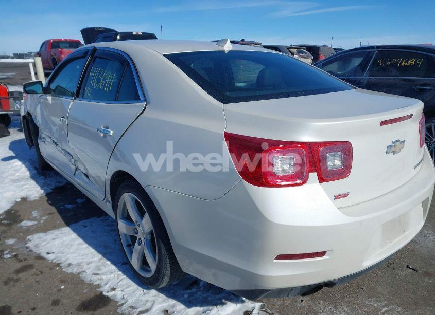 Photo 3 of 2014 Chevrolet Malibu 2LZ (VIN 1G11J5SX5EF215539)