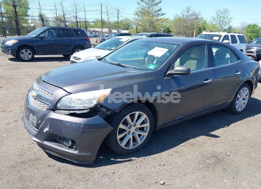 Photo 2 of 2013 Chevrolet Malibu 2LZ (VIN 1G11J5SX6DF335333)