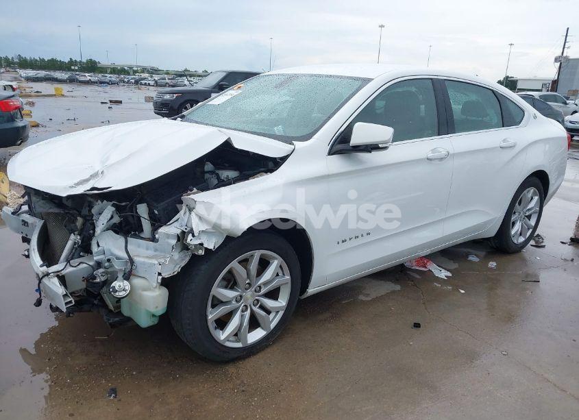 Photo 2 of 2019 Chevrolet Impala LT (VIN 1G11Z5S30KU102711)