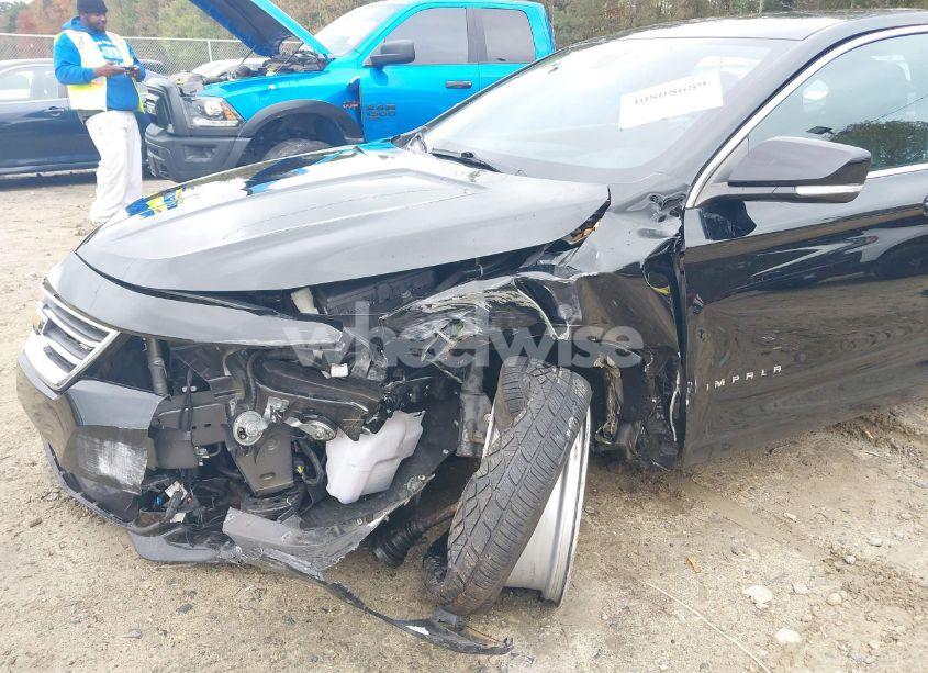 Photo 6 of 2019 Chevrolet Impala LT (VIN 1G11Z5S30KU147194)