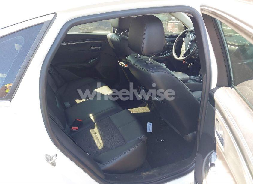 Photo 8 of 2019 Chevrolet Impala LT (VIN 1G11Z5S33KU118742)