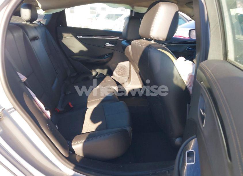 Photo 8 of 2019 Chevrolet Impala LT (VIN 1G11Z5S36KU102809)