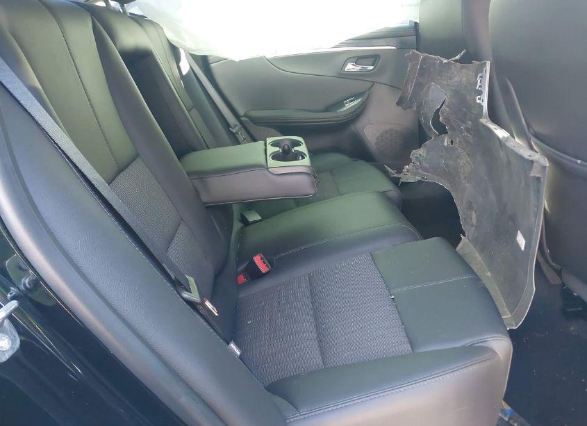 Photo 8 of 2019 Chevrolet Impala LT (VIN 1G11Z5S36KU146602)