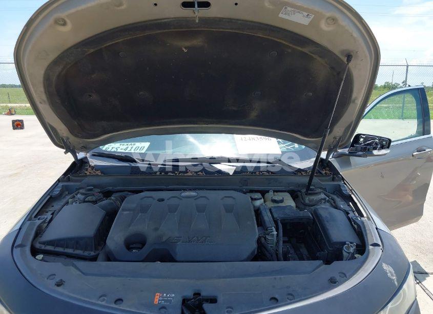 Photo 10 of 2019 Chevrolet Impala LT (VIN 1G11Z5S39KU104229)