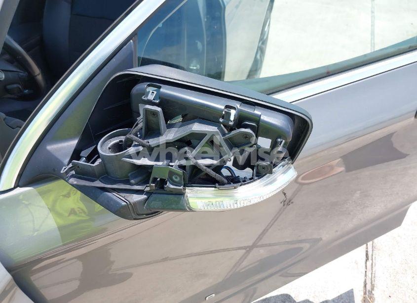 Photo 17 of 2019 Chevrolet Impala LT (VIN 1G11Z5S39KU104229)