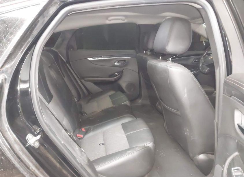 Photo 8 of 2019 Chevrolet Impala LT (VIN 1G11Z5S3XKU107561)