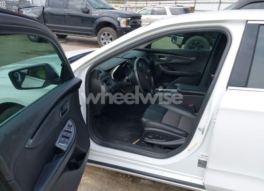 Photo 5 of 2020 Chevrolet Impala FWD LT (VIN 1G11Z5S3XLU110431)