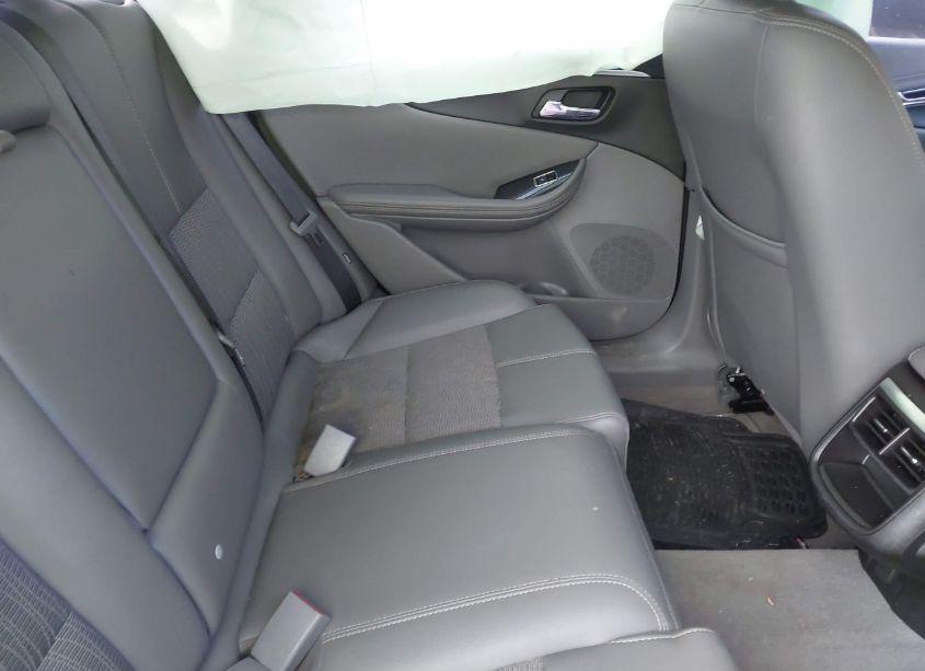 Photo 8 of 2019 Chevrolet Impala LT (VIN 1G11Z5SA4KU132082)