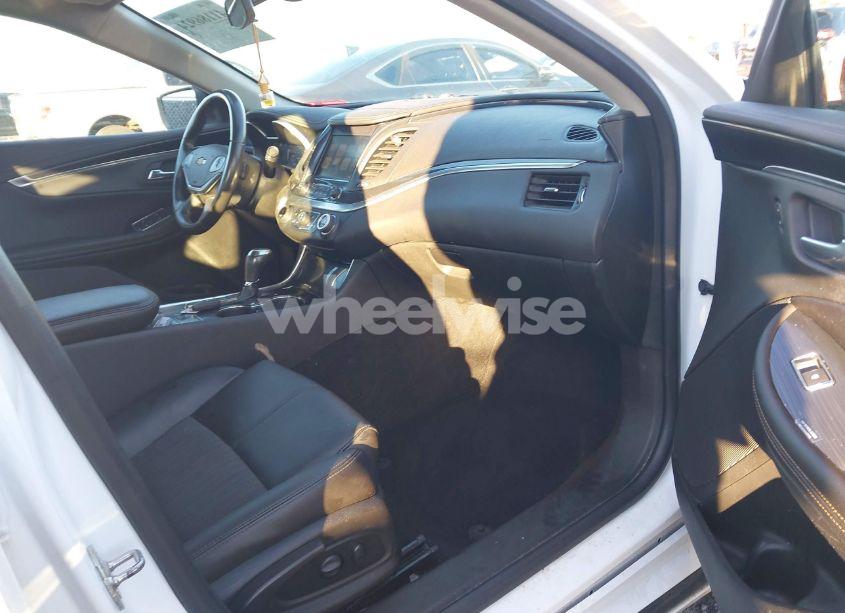 Photo 5 of 2019 Chevrolet Impala LT (VIN 1G11Z5SA7KU137664)