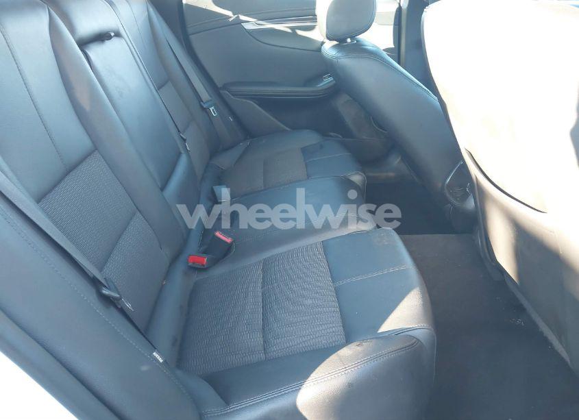 Photo 8 of 2019 Chevrolet Impala LT (VIN 1G11Z5SA7KU137664)