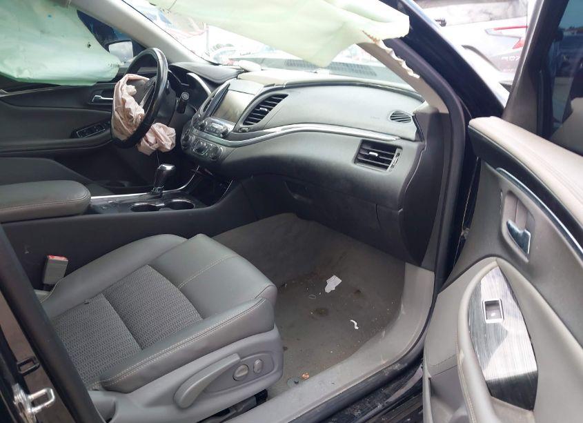 Photo 5 of 2019 Chevrolet Impala LT (VIN 1G11Z5SA8KU133722)