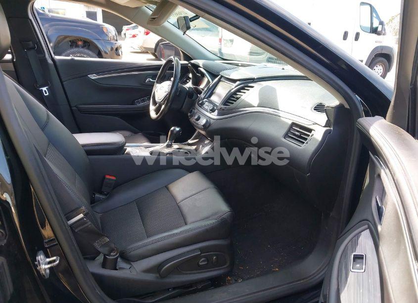 Photo 5 of 2019 Chevrolet Impala LT (VIN 1G11Z5SA9KU113317)