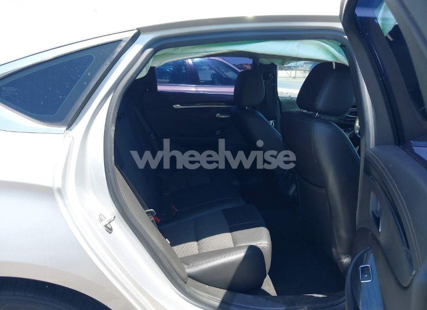 Photo 8 of 2019 Chevrolet Impala LT (VIN 1G11Z5SA9KU132174)