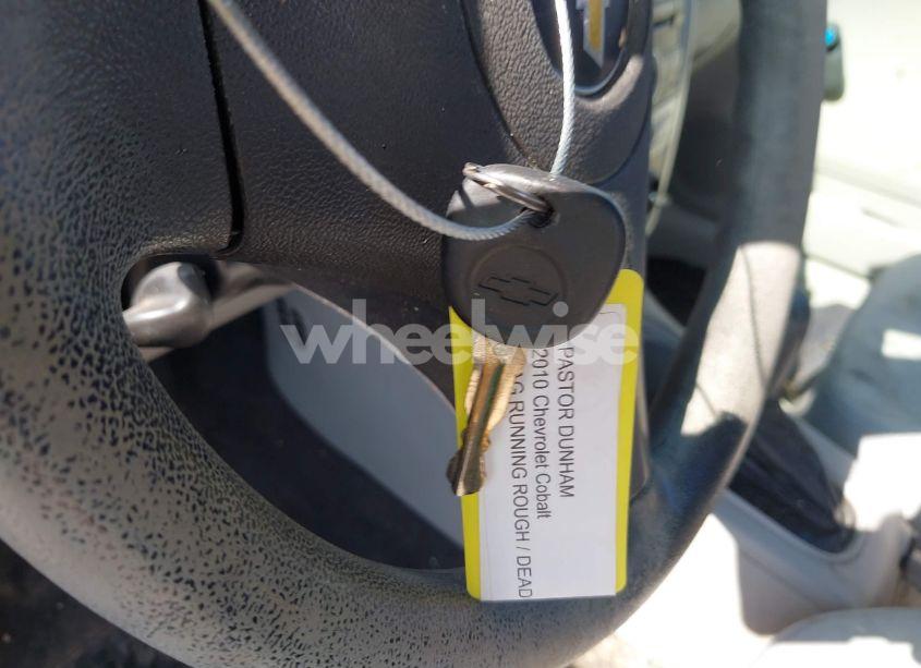 Photo 11 of 2010 Chevrolet Cobalt LS (VIN 1G1AB1F51A7166861)