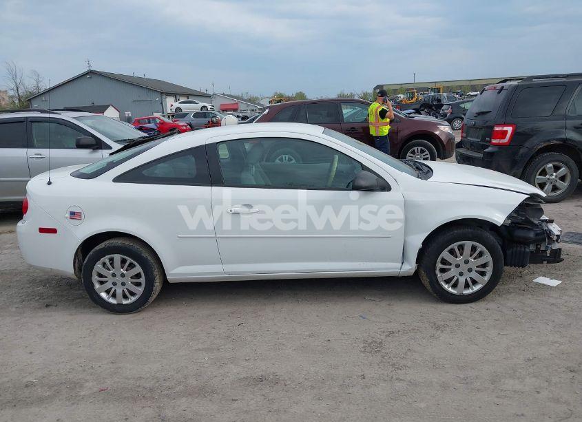 Photo 13 of 2010 Chevrolet Cobalt LS (VIN 1G1AB1F53A7121758)