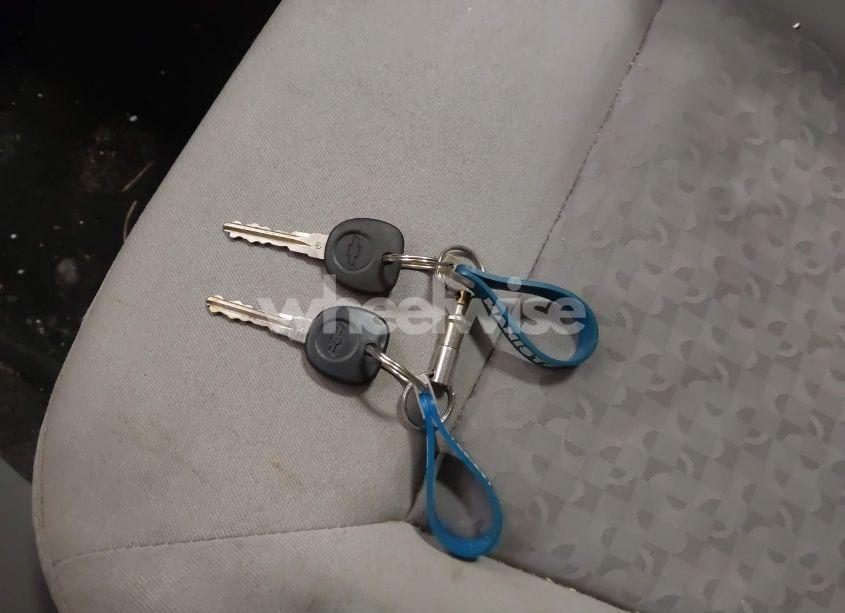 Photo 11 of 2010 Chevrolet Cobalt LS (VIN 1G1AB1F58A7126437)