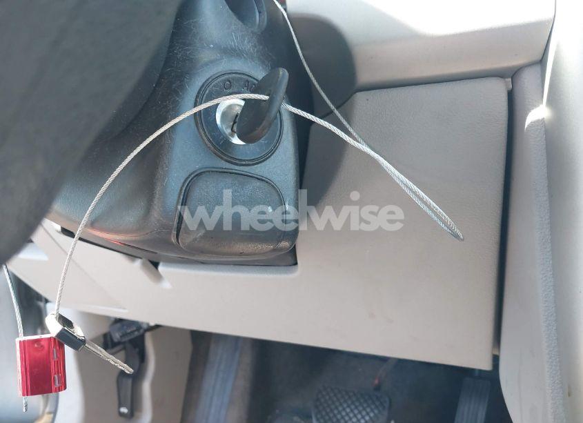 Photo 11 of 2010 Chevrolet Cobalt LS (VIN 1G1AB5F50A7197736)