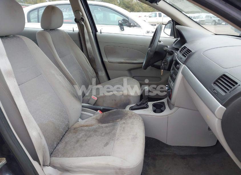 Photo 5 of 2010 Chevrolet Cobalt LS (VIN 1G1AB5F52A7219543)