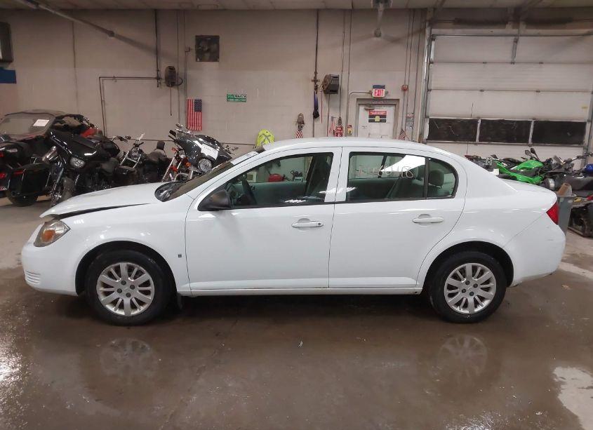 Photo 14 of 2010 Chevrolet Cobalt LS (VIN 1G1AB5F57A7103576)