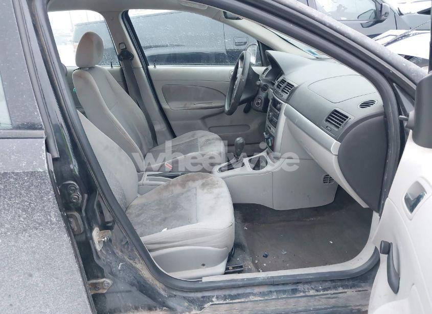 Photo 5 of 2010 Chevrolet Cobalt LS (VIN 1G1AB5F57A7133693)