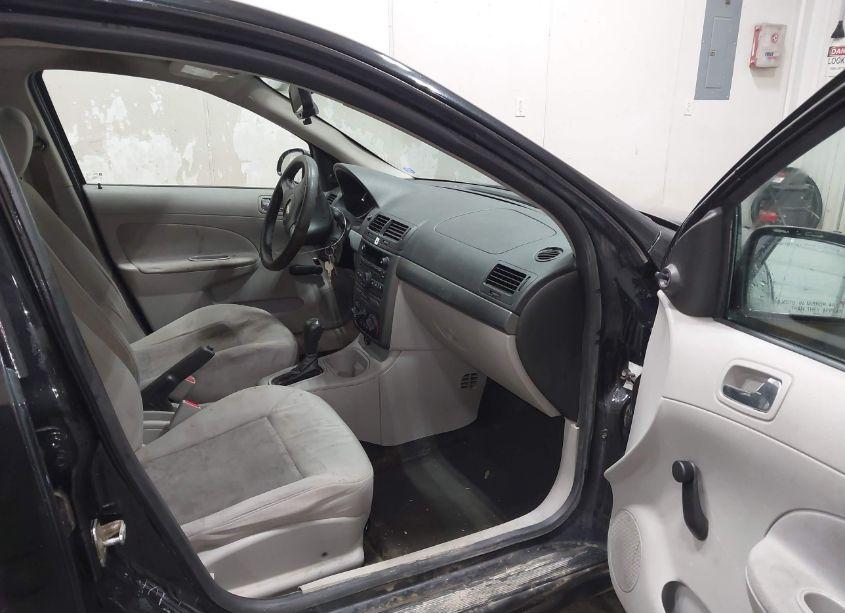 Photo 5 of 2010 Chevrolet Cobalt LS (VIN 1G1AB5F58A7149594)