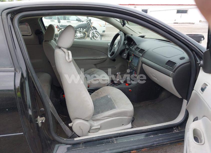 Photo 5 of 2009 Chevrolet Cobalt LS (VIN 1G1AK18H997121606)