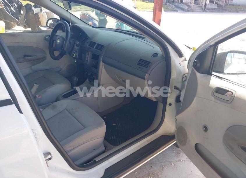 Photo 5 of 2005 Chevrolet Cobalt (VIN 1G1AK52F057534605)